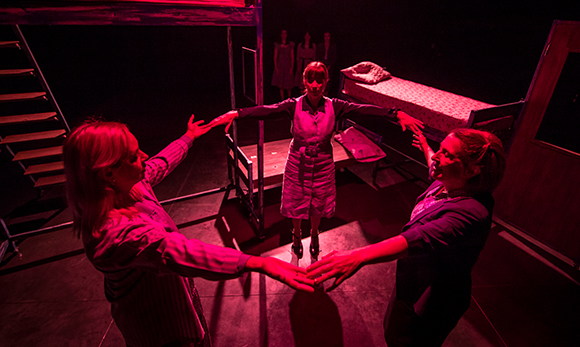 Mis tres hermanas. Sombra y reflejo